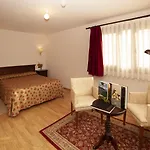 Rural Hotel